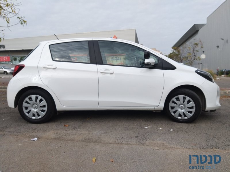 2016' Toyota Yaris יאריס STYLE IN NG photo #4