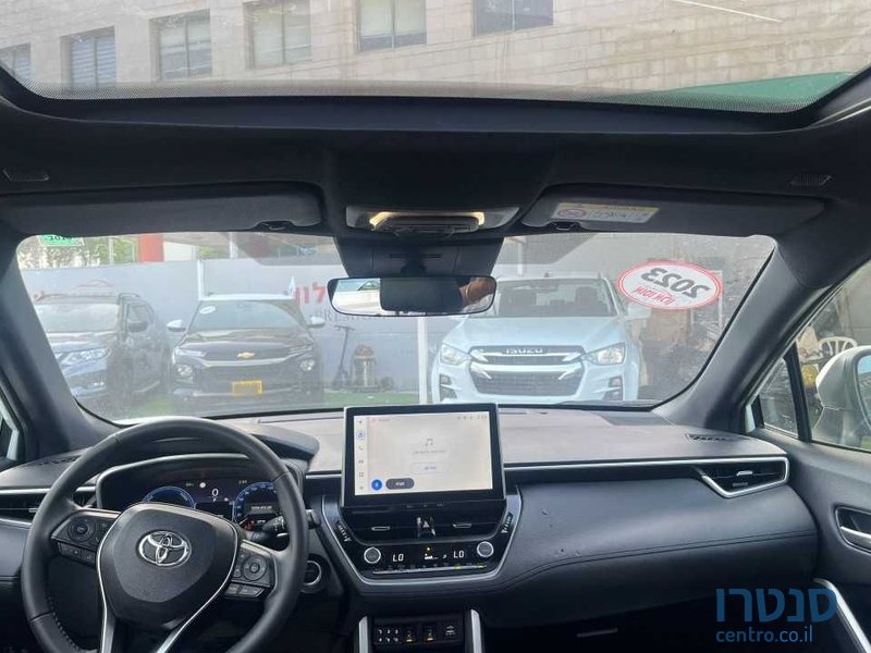 2023' Toyota Corolla טויוטה קורולה קרוס photo #6