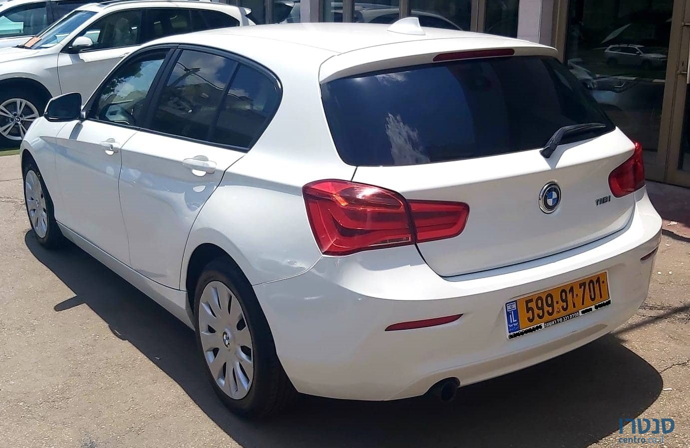 2019' BMW 118 Sport photo #3