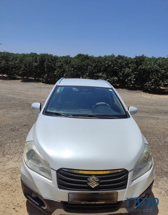 2014' Suzuki SX4 סוזוקי קרוסאובר photo #6