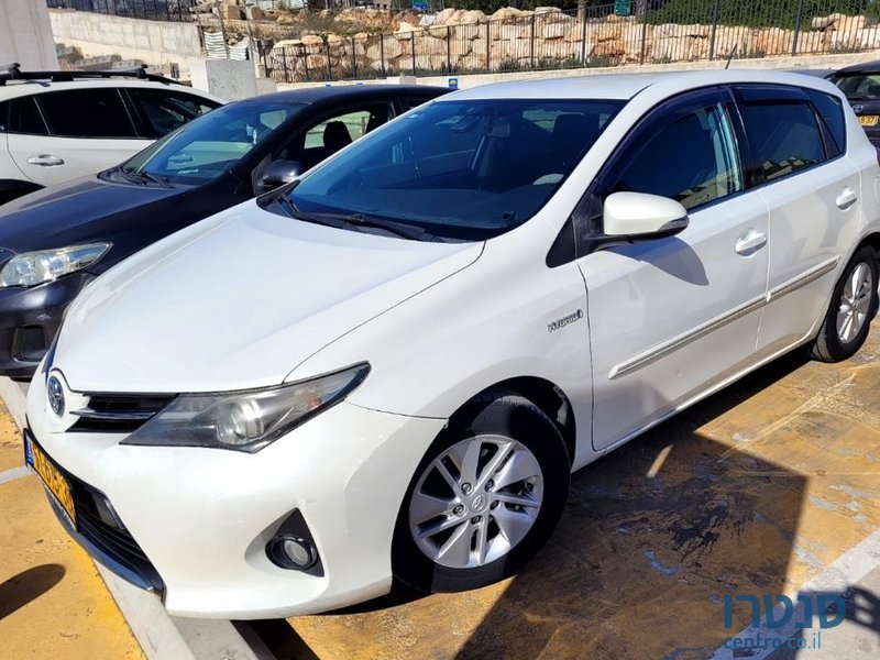 2014' Toyota Auris טויוטה אוריס photo #1