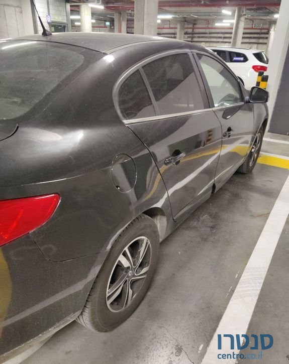 2011' Renault Fluence רנו פלואנס photo #6