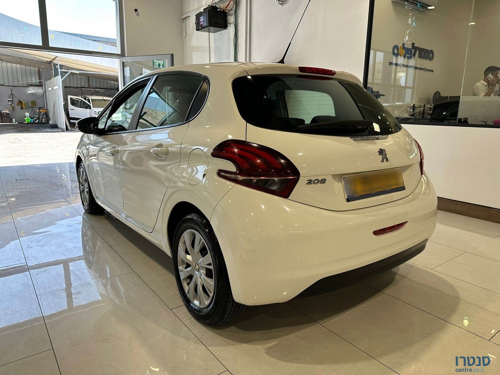 2020' Peugeot 208 ACTIVE photo #4