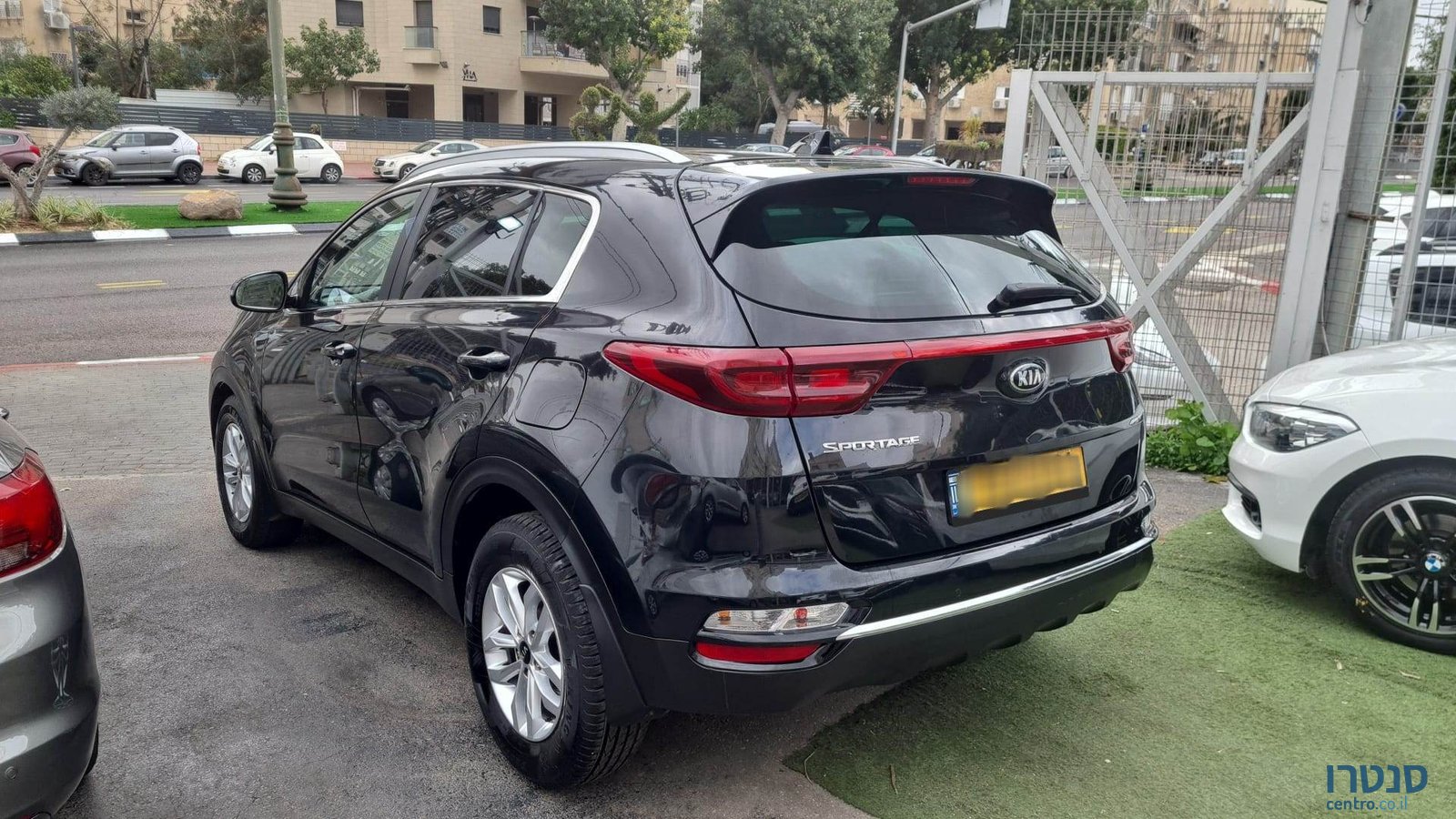 2020' Kia Sportage photo #3