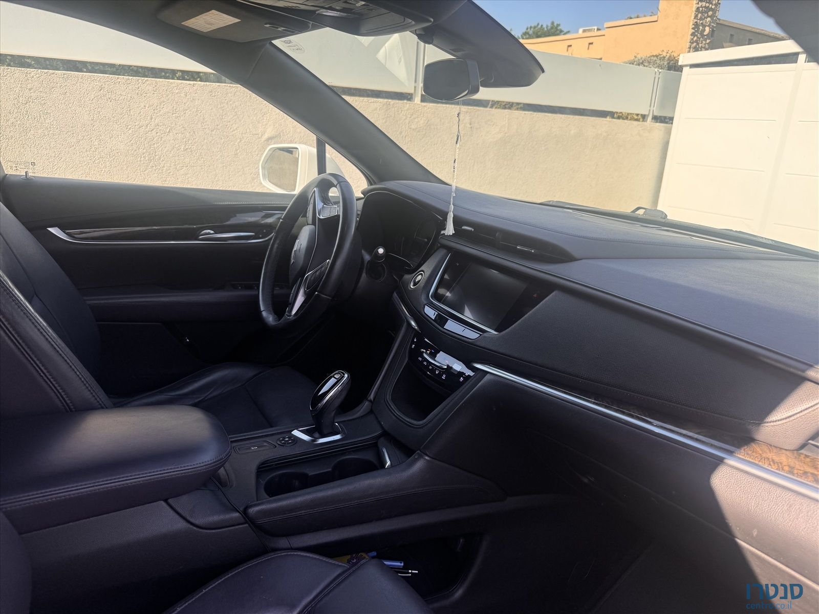 2018' Cadillac XT5 קאדילק photo #2