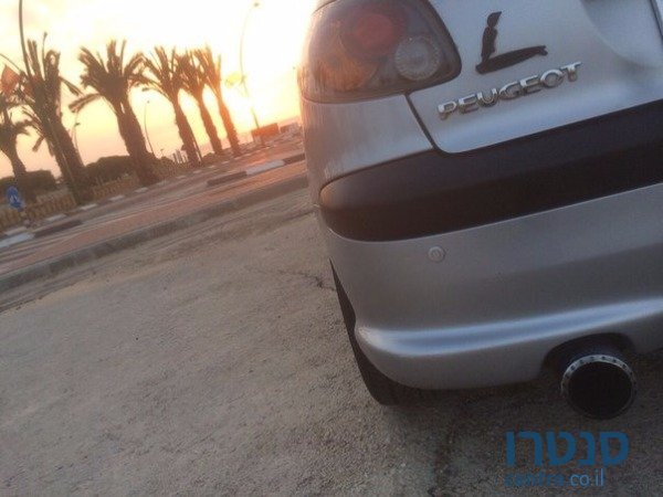 2002' Peugeot 206 photo #2