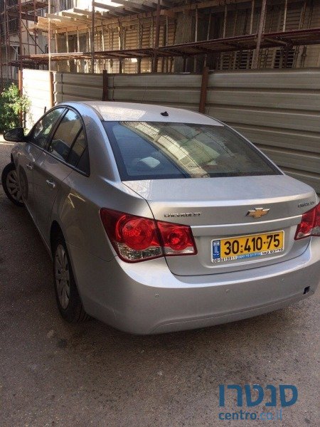 2012' Chevrolet Cruze photo #2