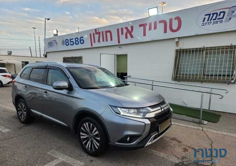 2019' Mitsubishi Outlander מיצובישי אאוטלנדר photo #1