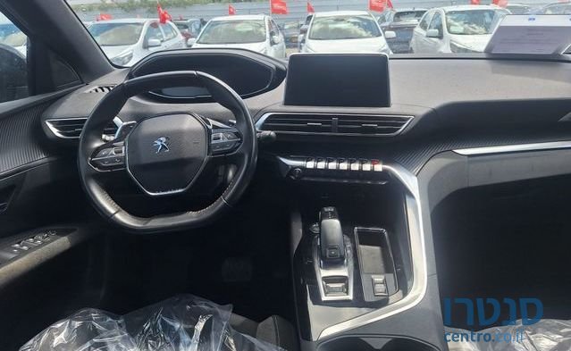 2023' Peugeot 5008 פיג'ו photo #2