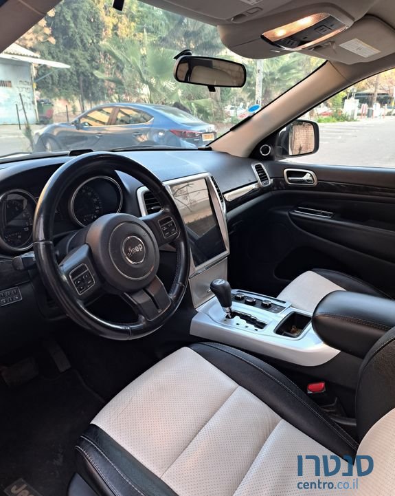 2011' Jeep Grand Cherokee ג'יפ גרנד צ'ירוקי photo #5