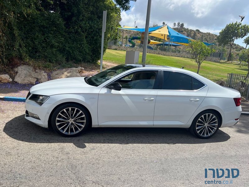 2018' Skoda Superb סקודה סופרב photo #5