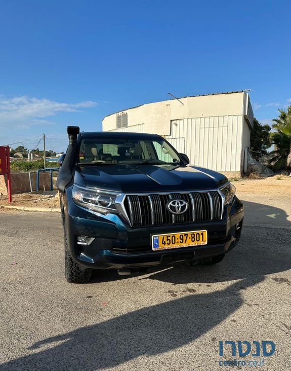 2018' Toyota Land Cruiser טויוטה לנד קרוזר photo #1
