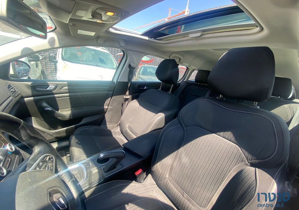 2019' Renault Megane רנו מגאן גראנד קופה photo #3