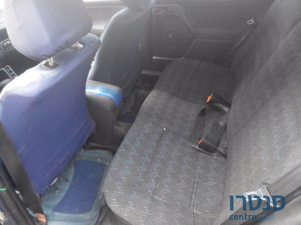 1998' Volkswagen Golf photo #5