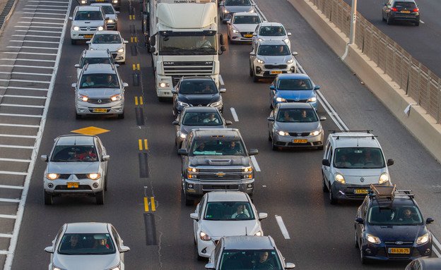 80% מהנהגים בנתיב פלוס בכביש 1 נוסעים בניגוד לחוק, כמה דוחות רשמה המשטרה?