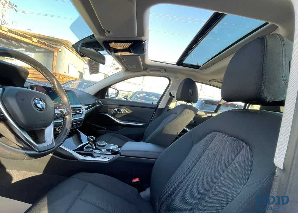 2022' BMW 3 Series ב.מ.וו סדרה 3 photo #2
