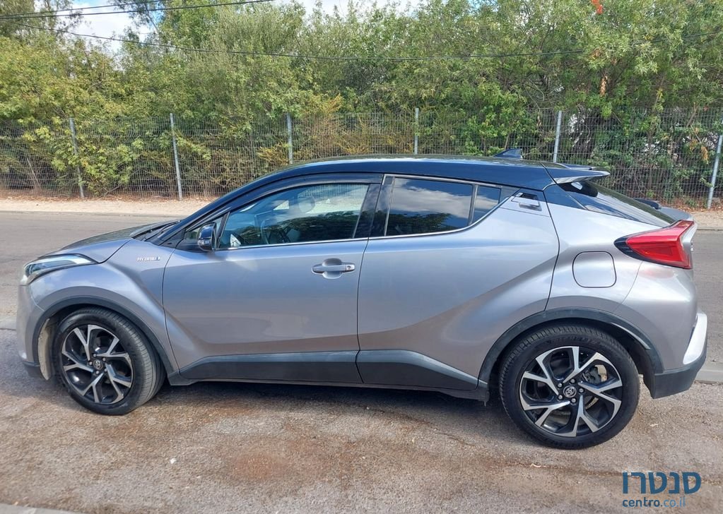 2018' Toyota C-HR טויוטה photo #5