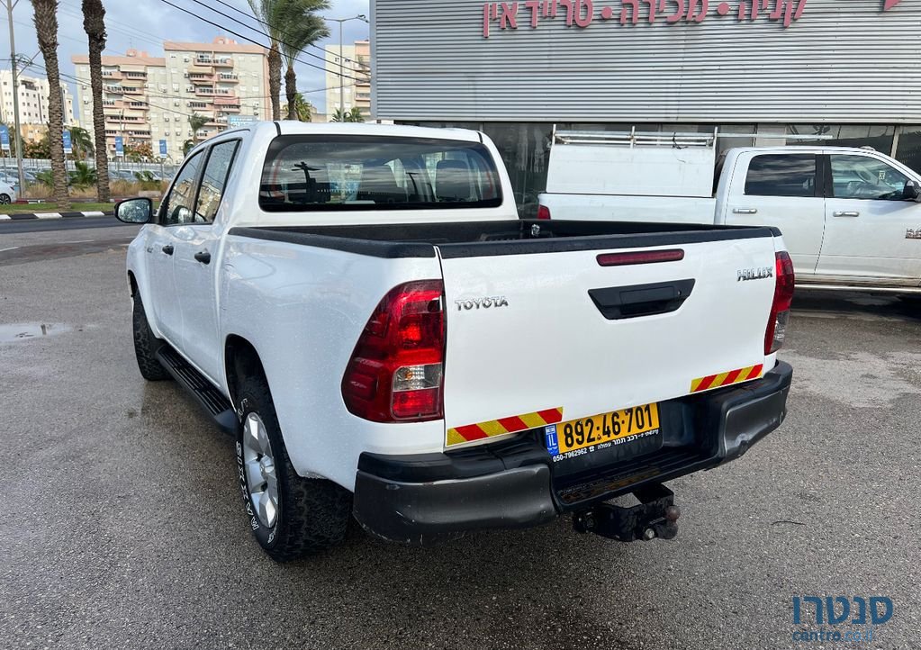 2019' Toyota Hilux טויוטה היילקס photo #4