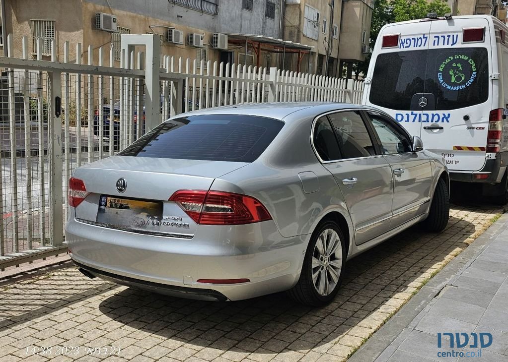 2013' Skoda Superb סקודה סופרב photo #2