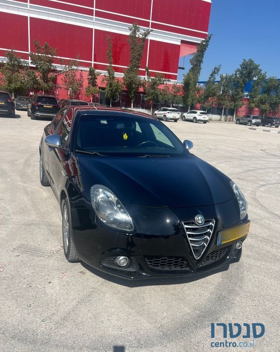 2014' Alfa Romeo Giulietta אלפא רומיאו ג'ולייטה photo #1