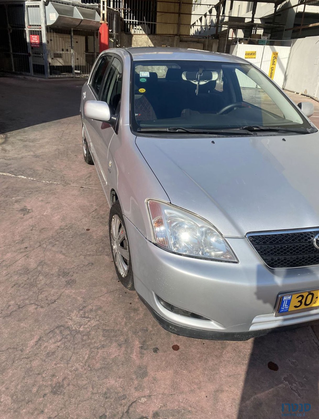 2004' Toyota Corolla טויוטה קורולה photo #2