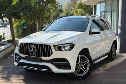2023' Mercedes-Benz GLE מרצדס-בנץ