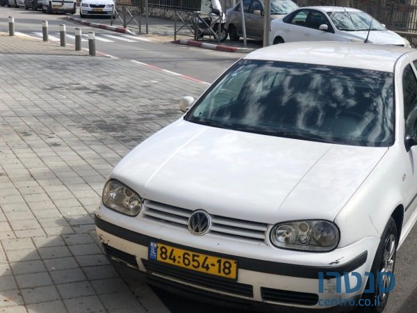 2000' Volkswagen Golf photo #1