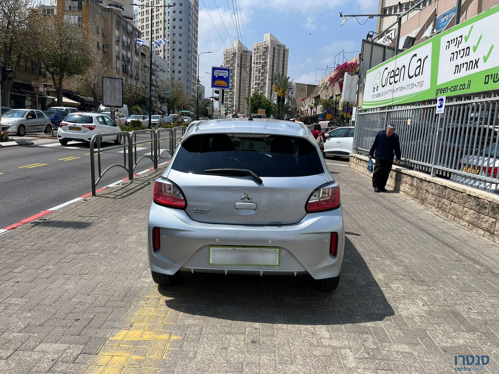 2021' Mitsubishi Space Star photo #5