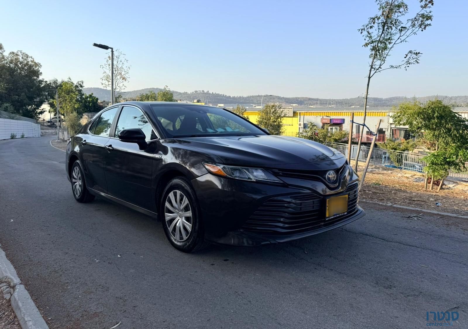 2021' Toyota Camry טויוטה קאמרי photo #2