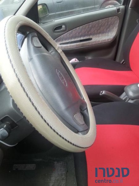 1998' Kia Sephia photo #2