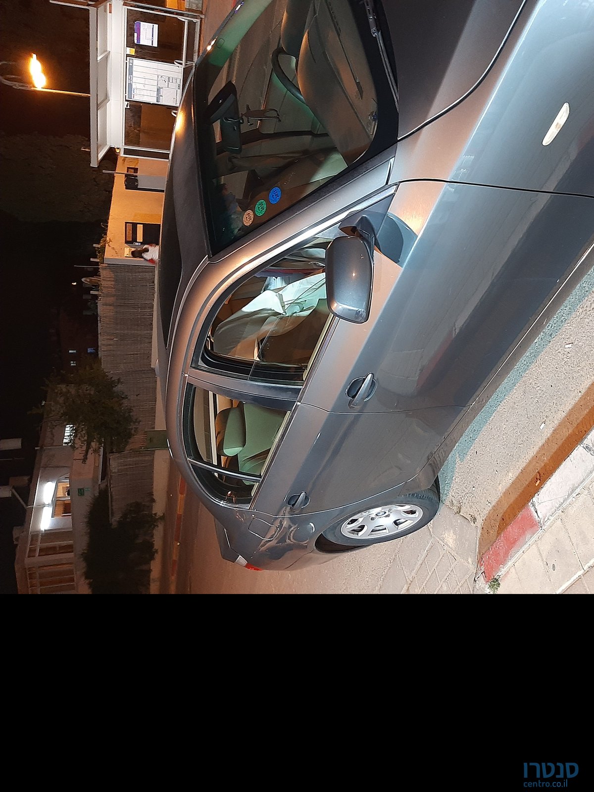 2004' BMW 520 ב.מ.וו photo #1