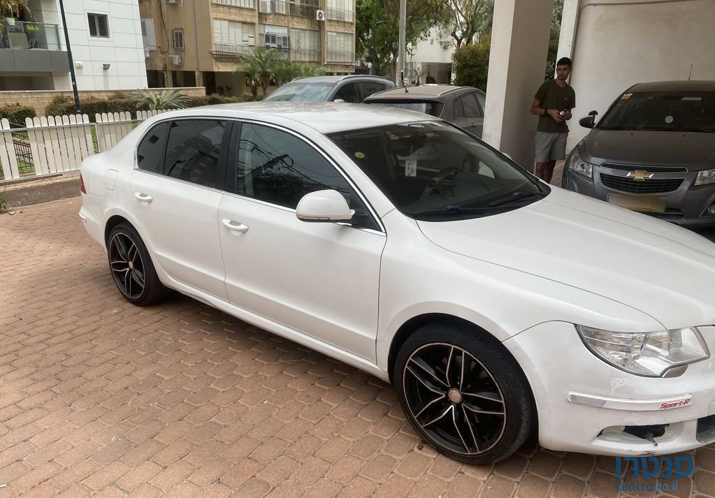 2013' Skoda Superb סקודה סופרב photo #1
