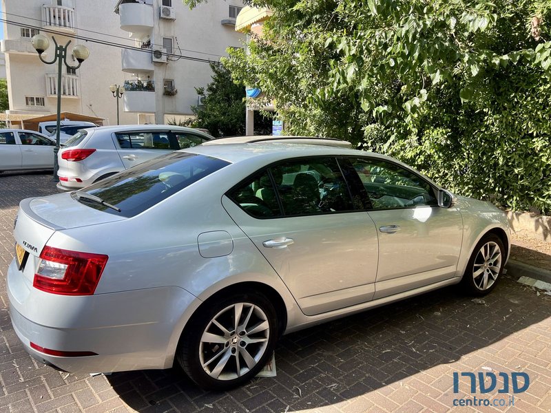 2019' Skoda Octavia סקודה אוקטביה photo #4