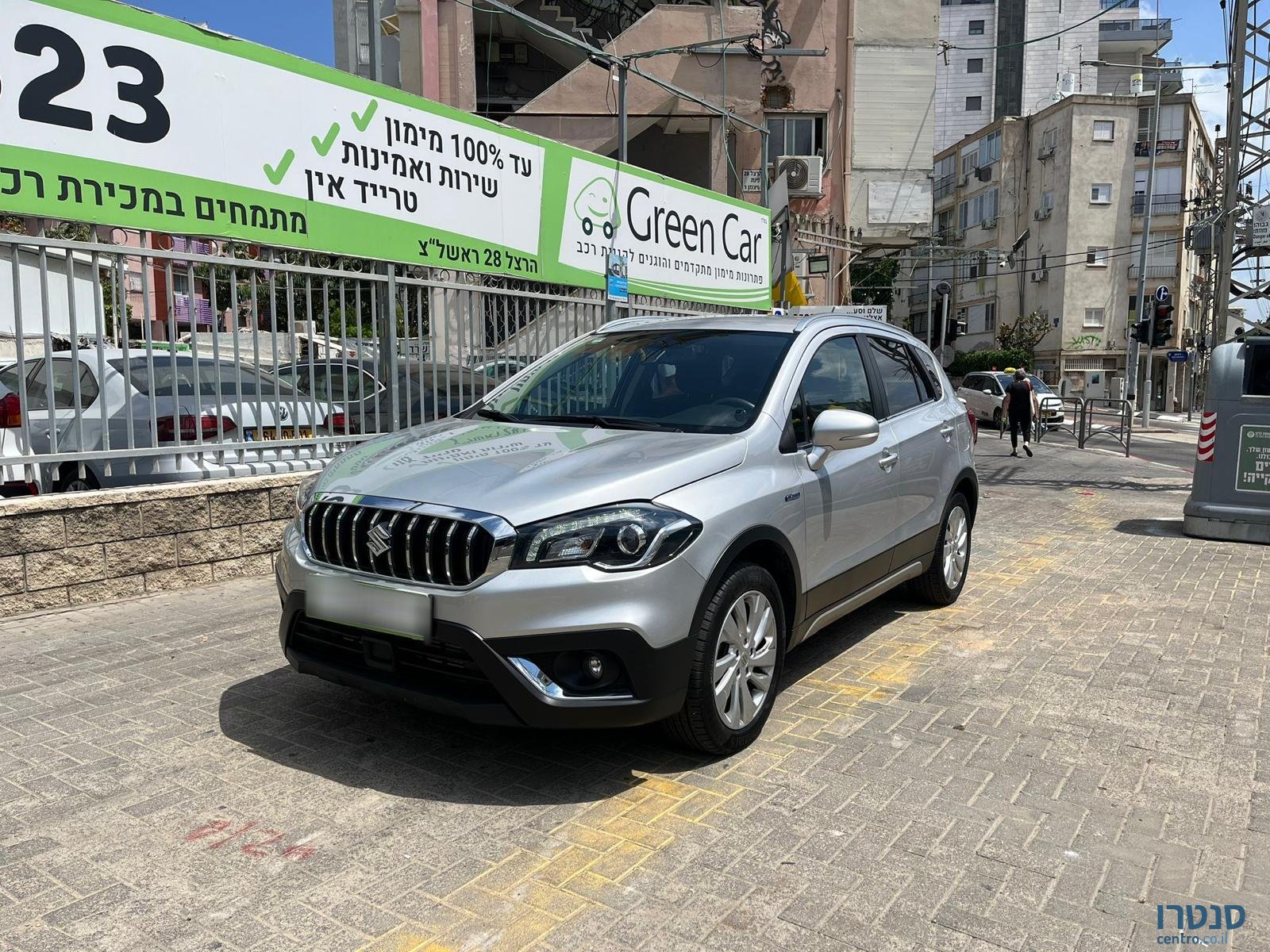 2020' Suzuki SX4 photo #2