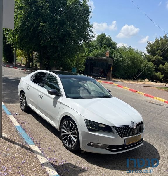 2018' Skoda Superb סקודה סופרב photo #2