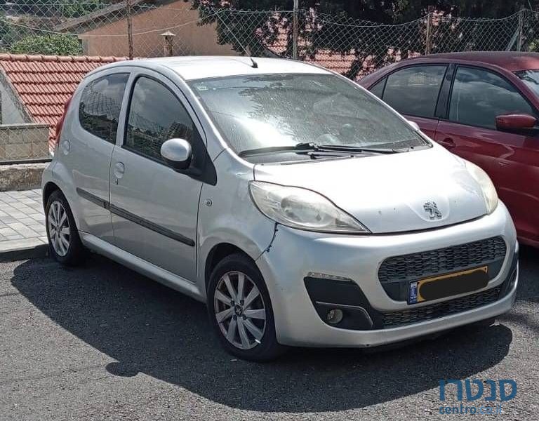 2012' Peugeot 107 פיג'ו photo #1