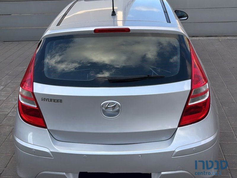 2011' Hyundai i30 יונדאי photo #4