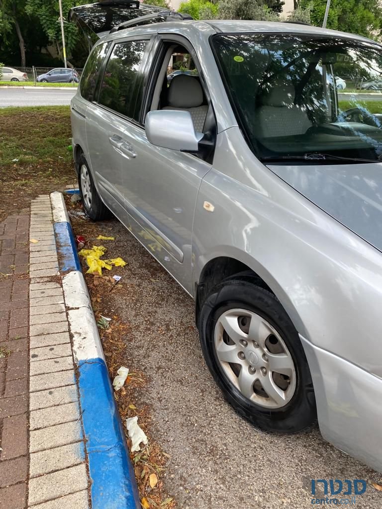 2010' Kia Carnival קיה קרניבל photo #3
