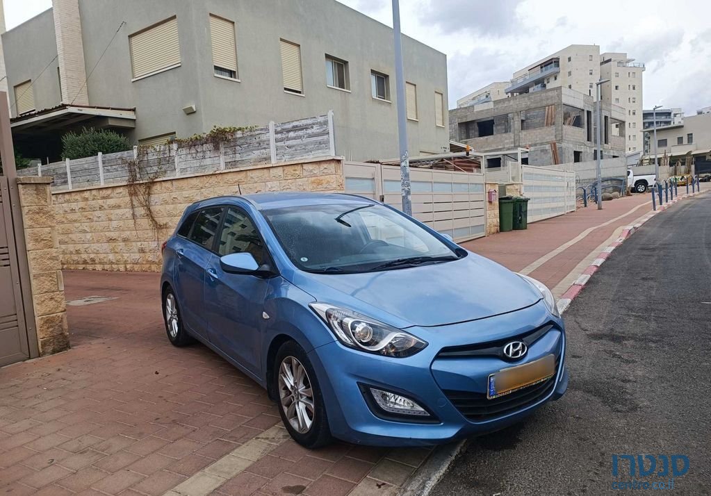 2015' Hyundai i30 יונדאי photo #2