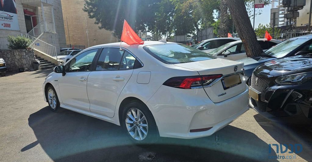 2020' Toyota Corolla טויוטה קורולה photo #3