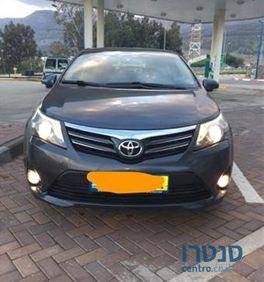 2013' Toyota Avensis החדשה ‏2000 photo #2