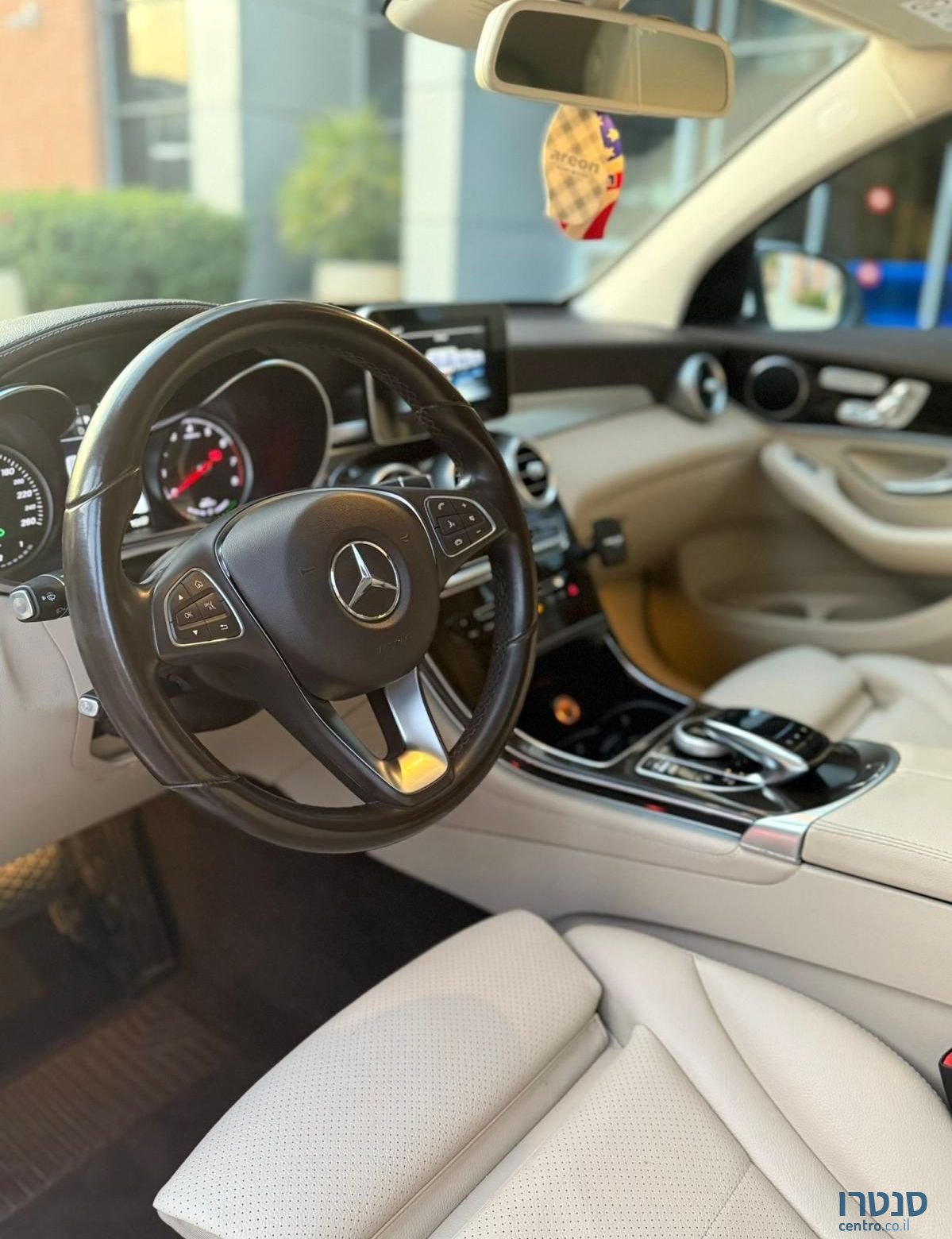 2017' Mercedes-Benz Glc Coupe מרצדס-בנץ photo #3