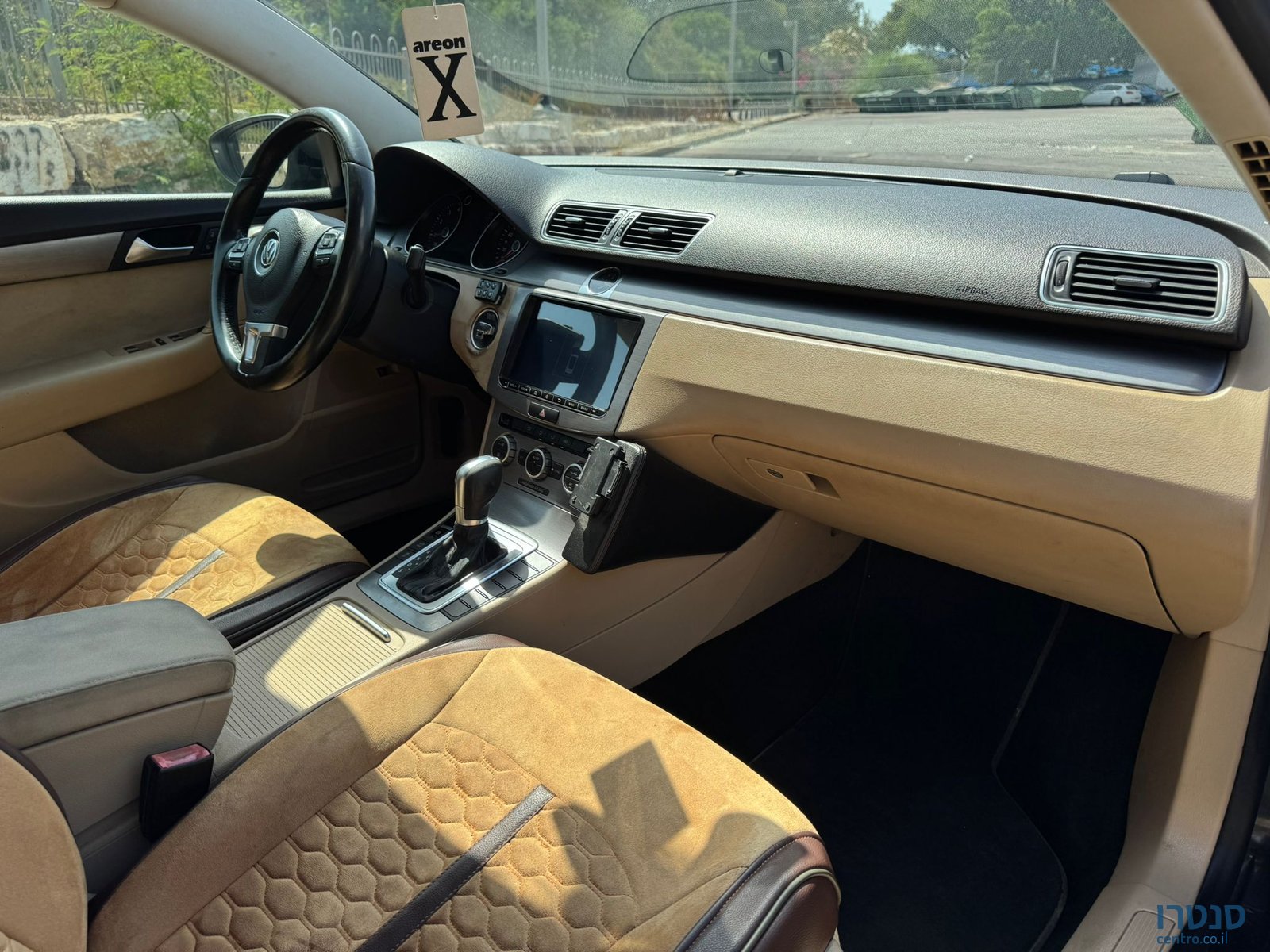 2013' Volkswagen Passat B6 photo #7