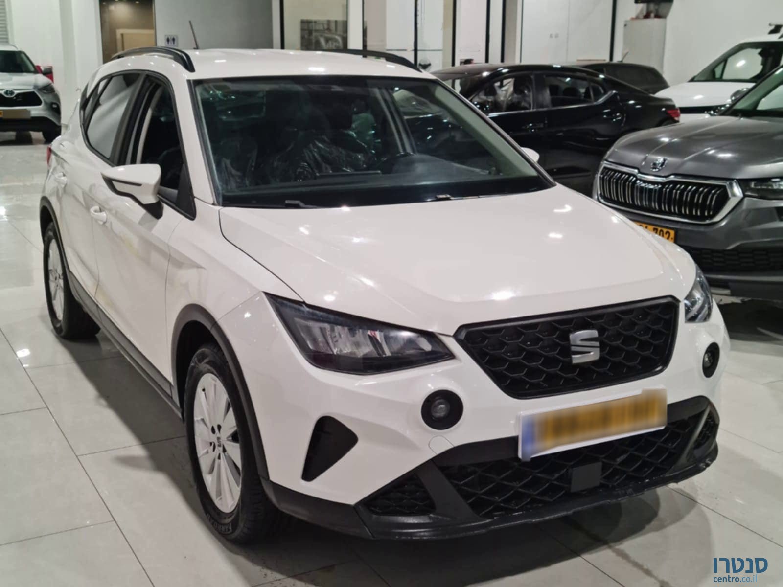 2022' SEAT Arona photo #2