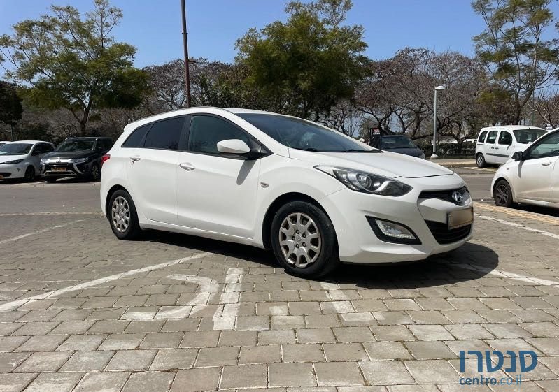 2013' Hyundai i30 יונדאי photo #5