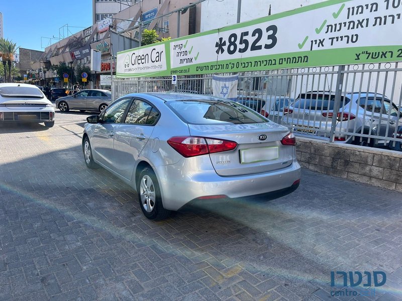 2016' Kia Forte photo #4