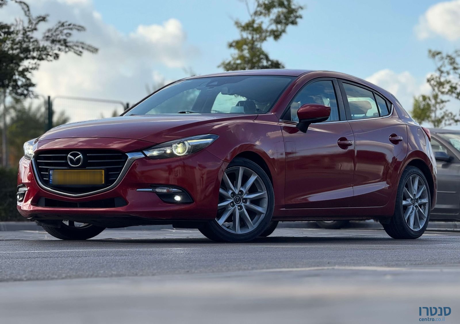 2018' Mazda 3 מאזדה photo #1