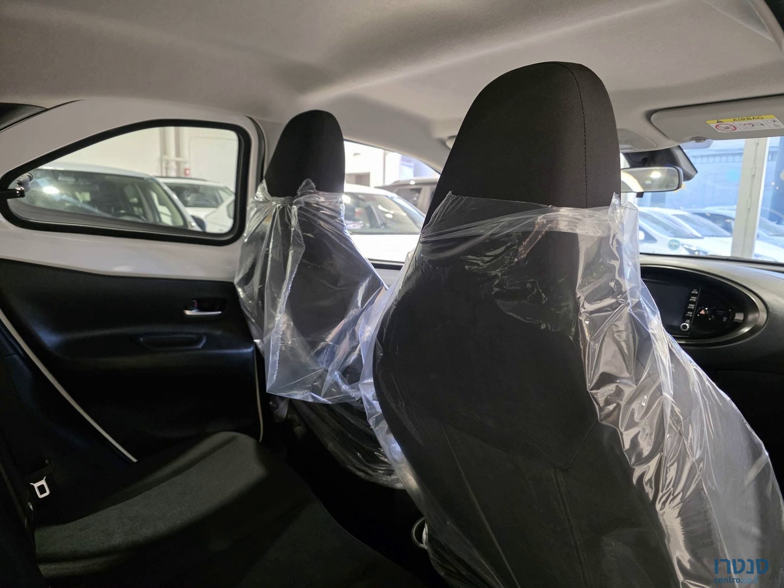 2023' Toyota Aygo photo #6