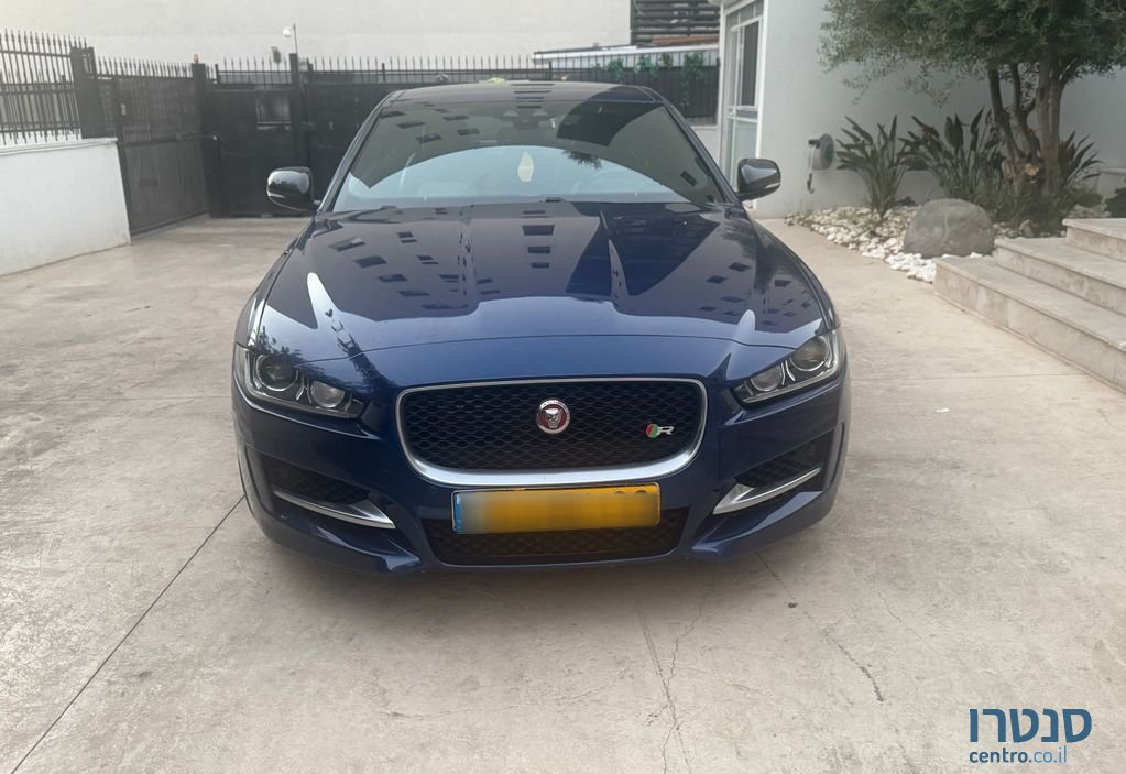 2016' Jaguar XE יגואר photo #1