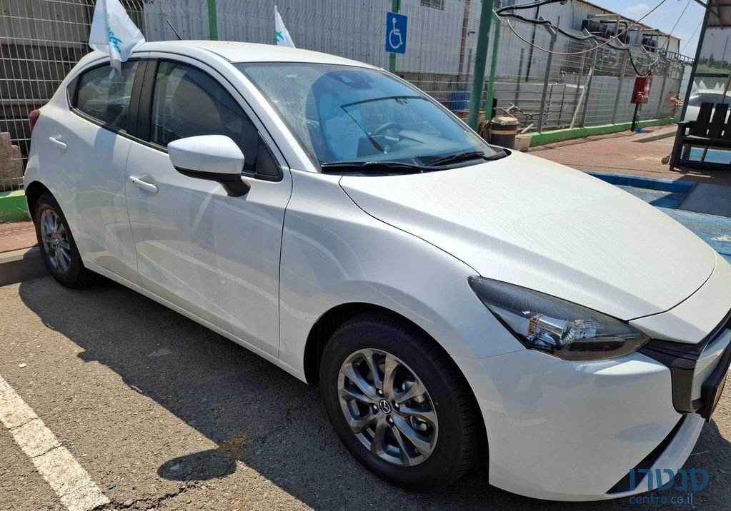 2024' Mazda 2 מאזדה photo #1